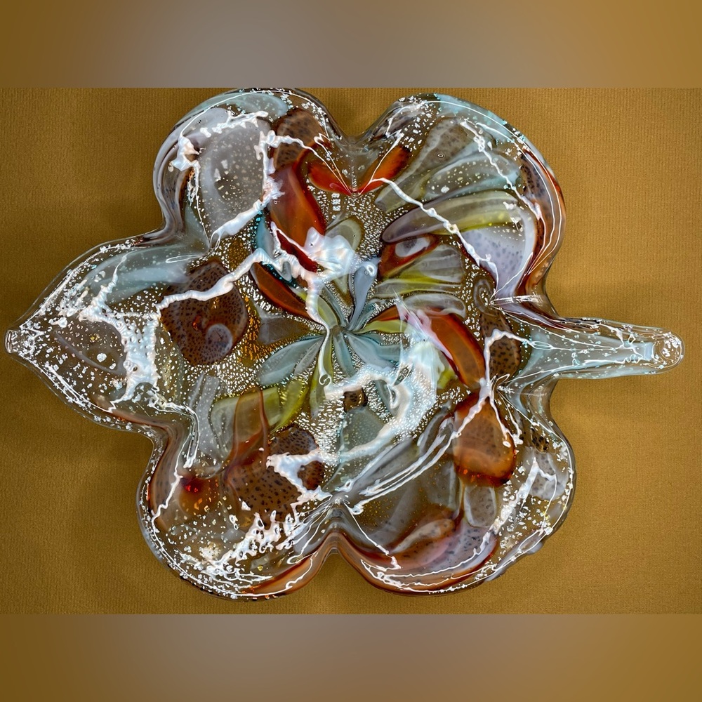Vintage Venetian Murano art glass leaf shape bowl / dish - Picture 11 of 11